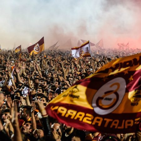 Török párbaj: Galatasaray v Ümraniyespor